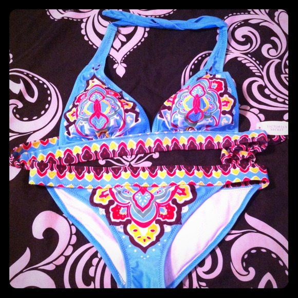 👙REDUCED👙NWT VS BIKINI