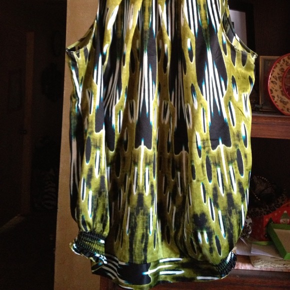 👚 - Picture 2 of 3