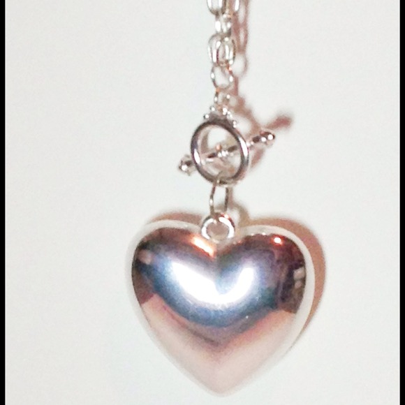 Long silver heart pendant necklace