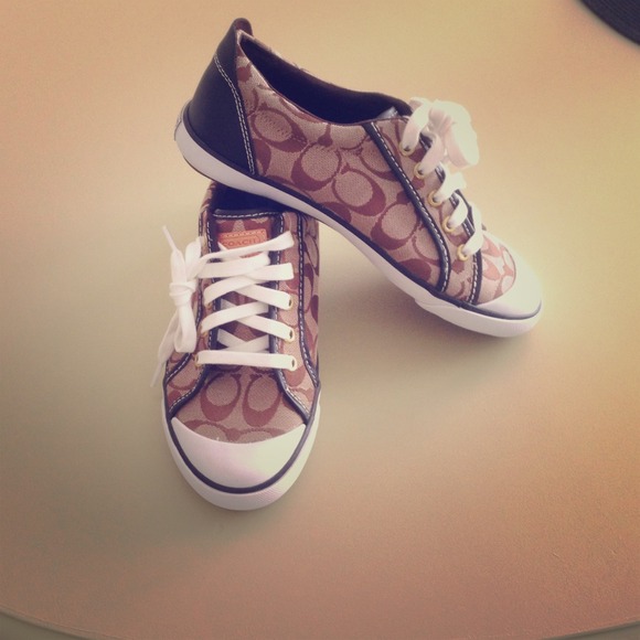 ❌Sold❌ NWOT Coach brown barrett sneakers