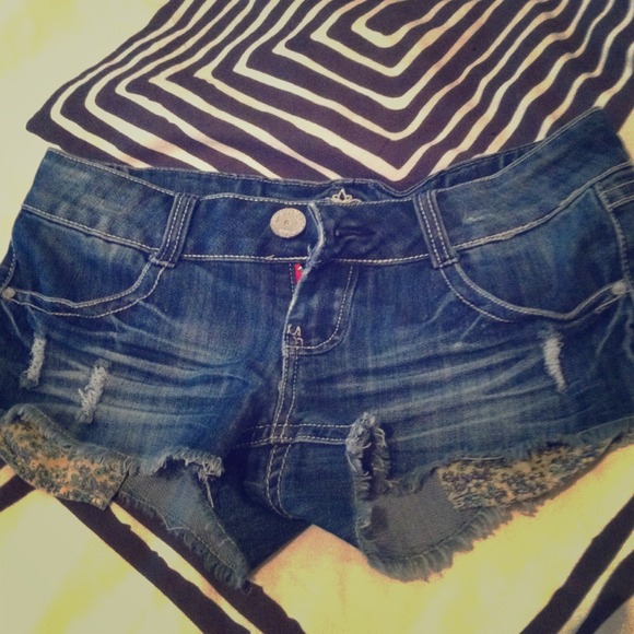 Almost famous shorts