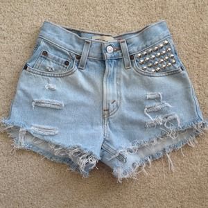 Vintage Levi's Studded Highwaisted Shorts