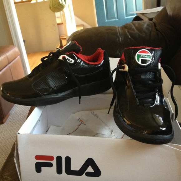 Fila Shoes - !Spring sale! Fila Helsman low top