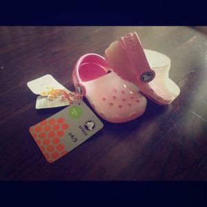 ⬇New reduction⬇Crocs Chameleons translucent mule