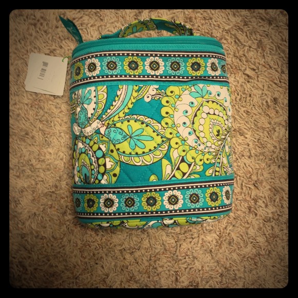 Vera Bradley cool keeper in Peacock.