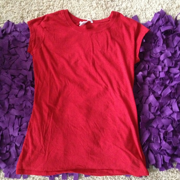 simple red top