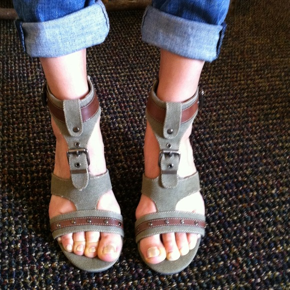 FERGALICIOUS by, FERGIE Sandals