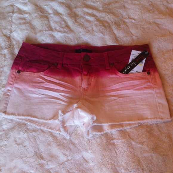 ❌SOLD❌NEW Nordstrom Pink Ombré Shorts - Picture 2 of 3