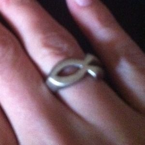 Fish ring