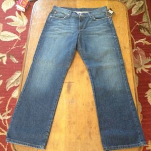 Today ONLY $16 NWT lucky brand jeans