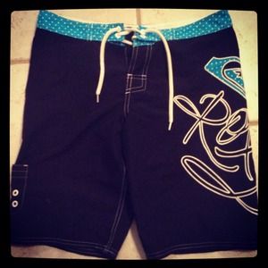 Roxy boardshorts!