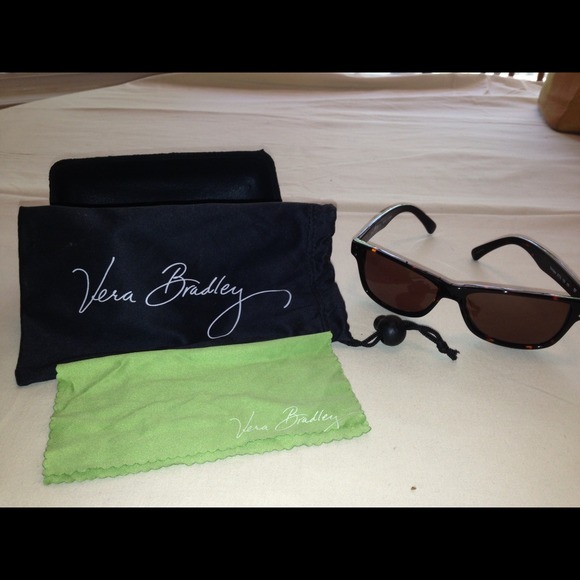 Vera Bradley Sunglasses. Like New. Sherry
