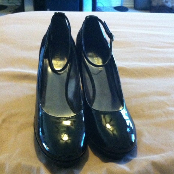 Black Victoria Secret Collin Stuart wedges sexy