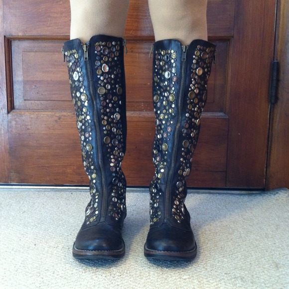 $$ TRADED $$ TRADED $$