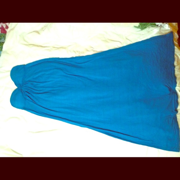 ✨Traded✨Blue Strapless maxi