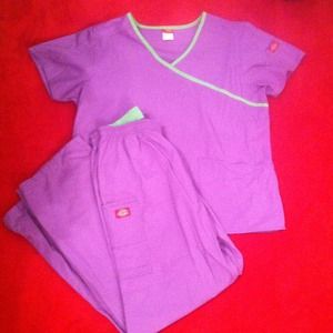 ⚠SOLD IN BUNDLE⚠PURPLE SCRUB SET