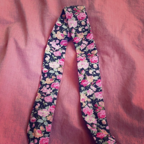 Twistable headband: floral print - Picture 1 of 3
