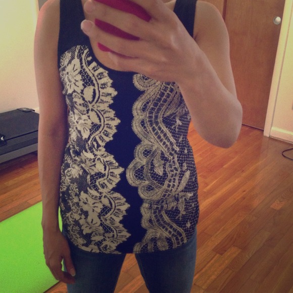 Daytrip Tops - Bundle 2 pins & 2 Daytrip tops:tank sheer back:Leo
