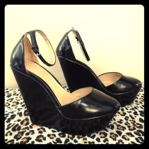 REDUCED!! Zara Vamp Wedge with ankle strap