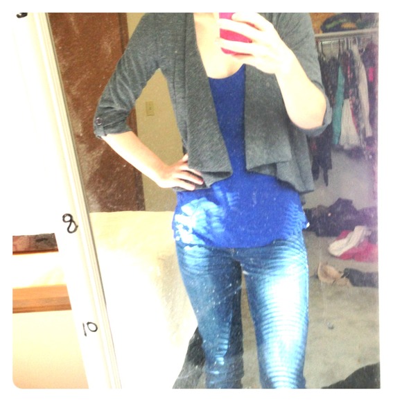 3/4 sleeve grey sweater