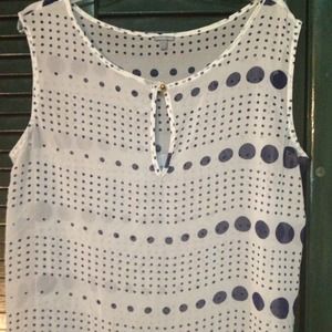 Sheer polka dot loose tank😍sold in bundle