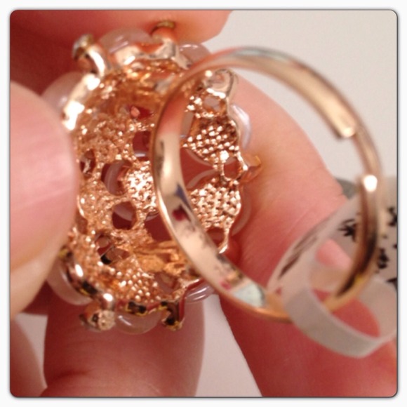 Ring - Picture 4 of 4