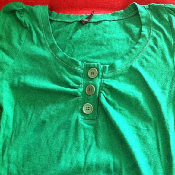 Top - Picture 2 of 3