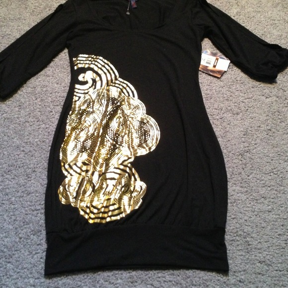 Dereon dress - Picture 2 of 4