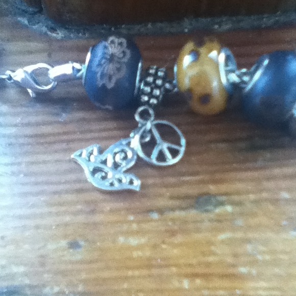 Bracelet - Picture 2 of 4