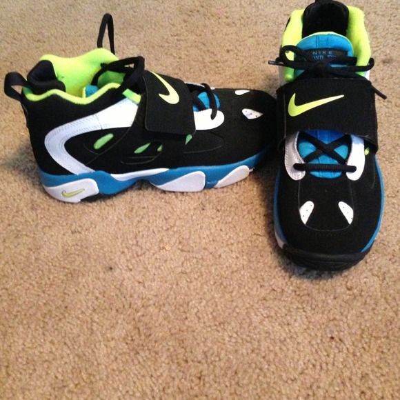 Brand new iverson Nike
