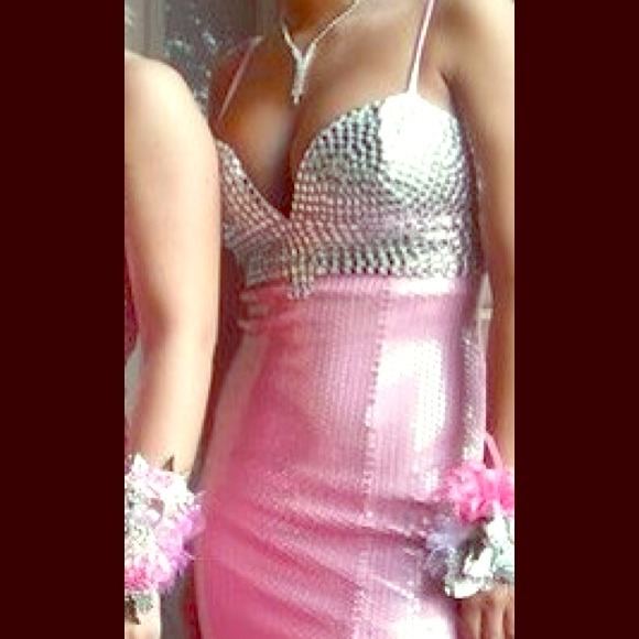 Pink jeweled prom dress !!!