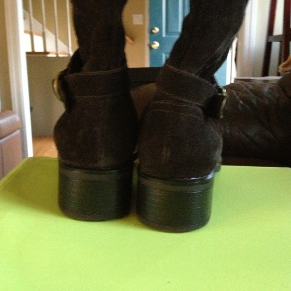 Chocolate Brown suede !!!!!!sold!!!!! - Picture 3 of 4