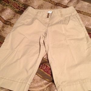 Wide leg capri pants