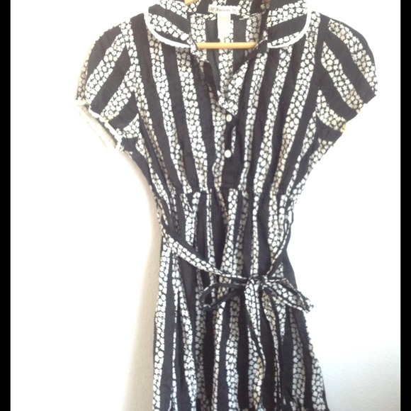 Black stripe flower dress