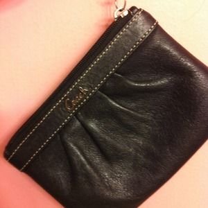 Authentic coach clutch