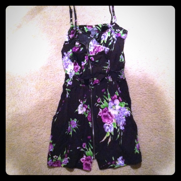 Adorable floral print summer dress!!!
