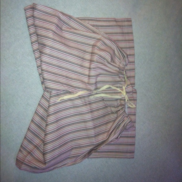 Drawstring Capri length - Picture 2 of 3