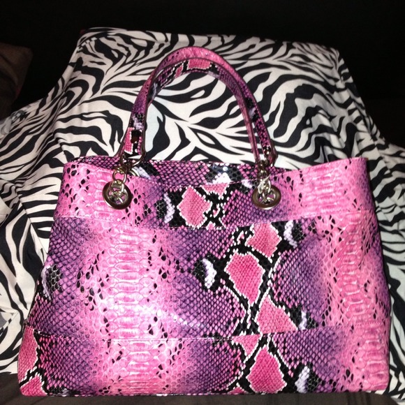 🔴SOLD🔴New snake print bag - Picture 2 of 4