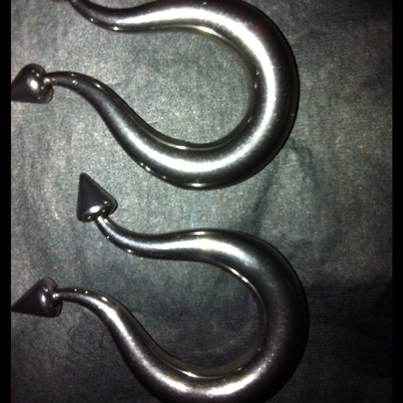 Hanging Plugs 2g