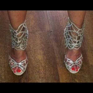 The ultimate GLAM gladiator shoes!