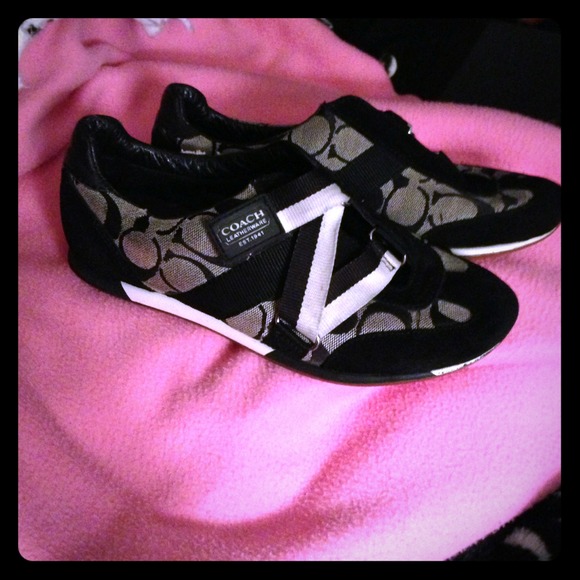 Black coach shoes