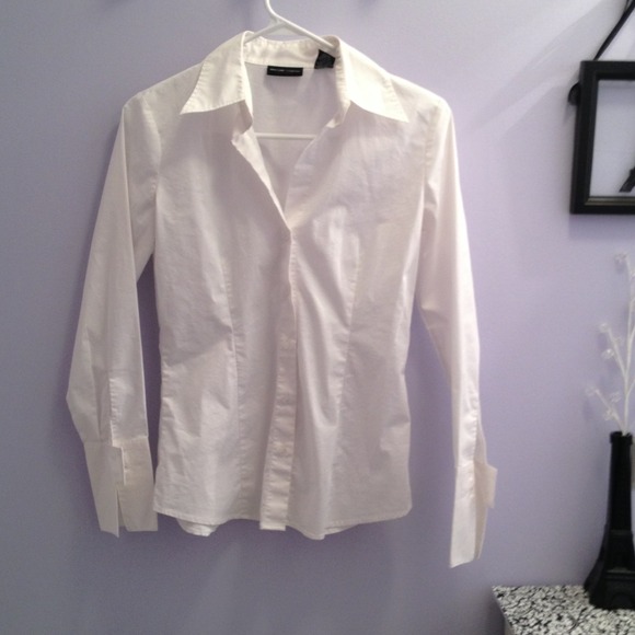 New York $ Company button up top