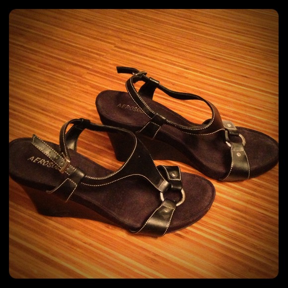 Women's Size 10 Aerosoles Black Wedge Sandals