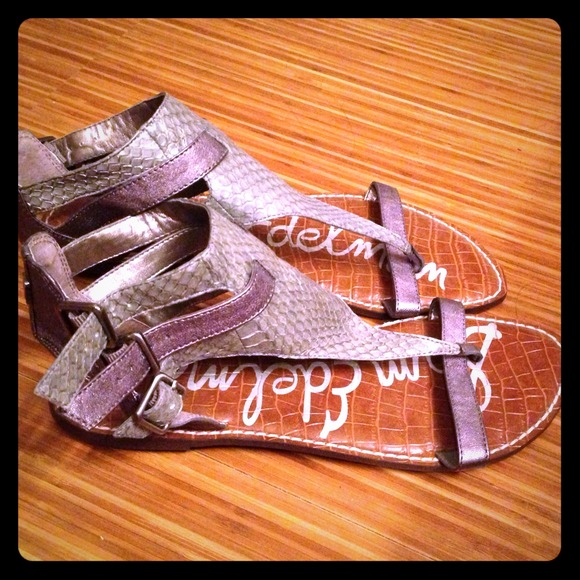 Brand New! Women's size 10 Sam Edelman Grey Sandal