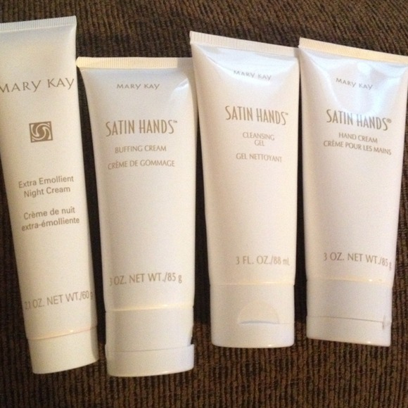 Mary Kay satin hands Reba shirt bbw spa set bundle