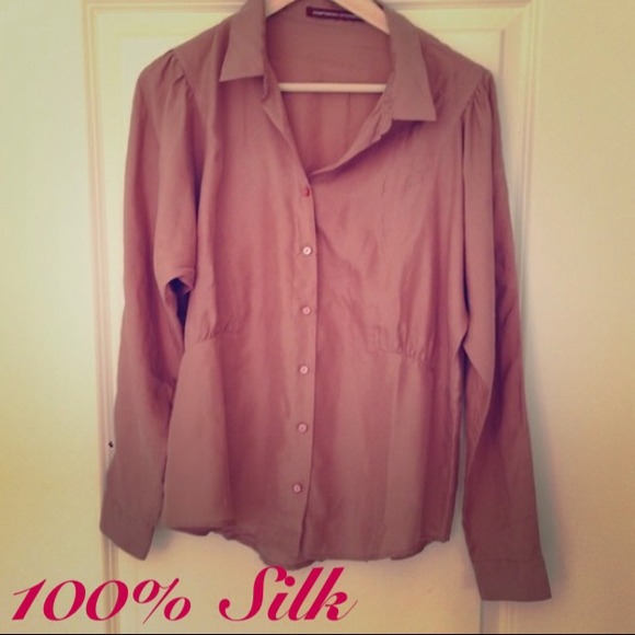 ✨Brand New✨ 100% Silk blouse from French designer