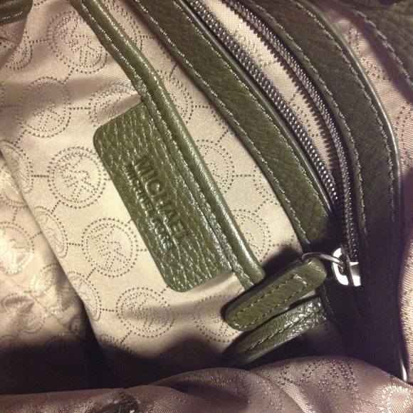 Michael Kors leather handbag - Picture 4 of 4