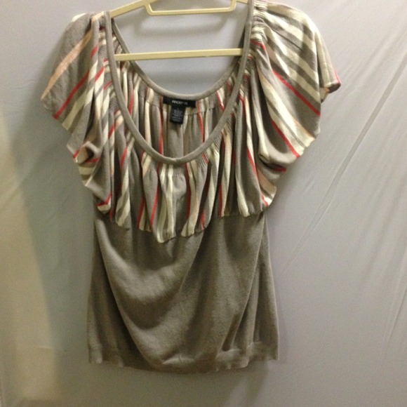 Arden B. Gray Short Sleeve Scoop Shirt