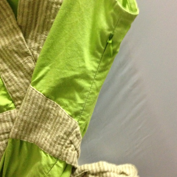 Pema Designer Kiwi Colored V-Neck shirt - Picture 3 of 4