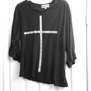 RESERVED Wildfox cross 3/4 length tee small